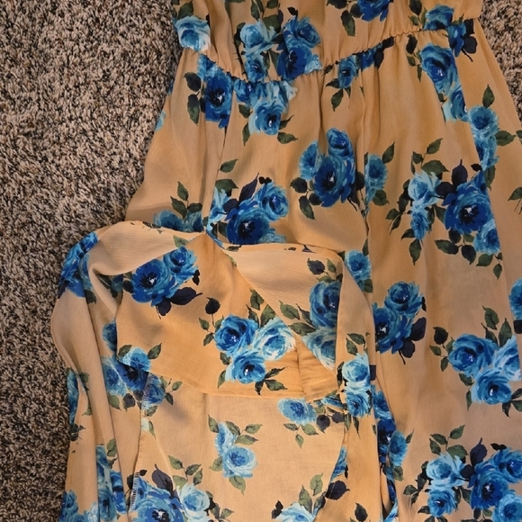 Floral Off-Shoulder Maxi Dress/Romper - Picture 4 of 4